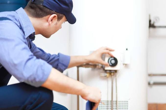 When You Should Take The Services Of A Hot Water System Installer?