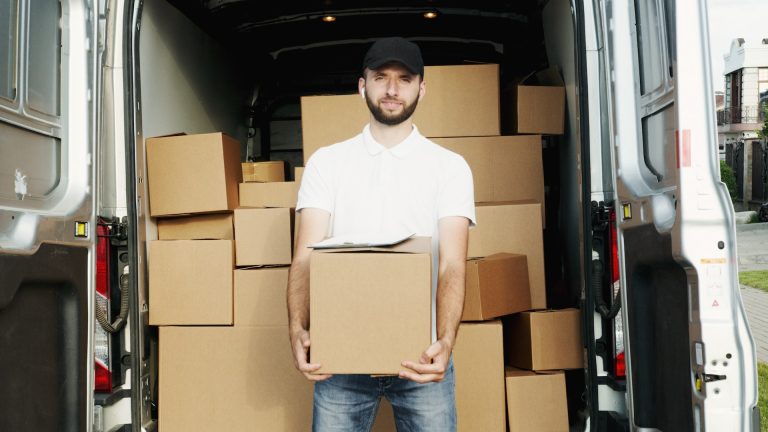 Smooth Transitions: The Benefits of Hiring Professional Long Distance Movers