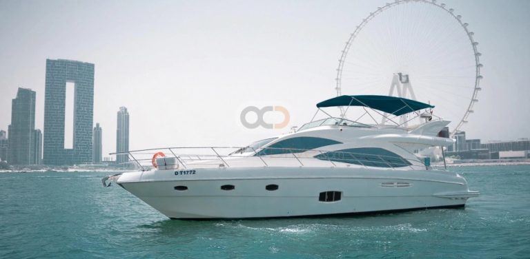 What are the Must Visit Destinations on a Yacht Rental in Dubai?