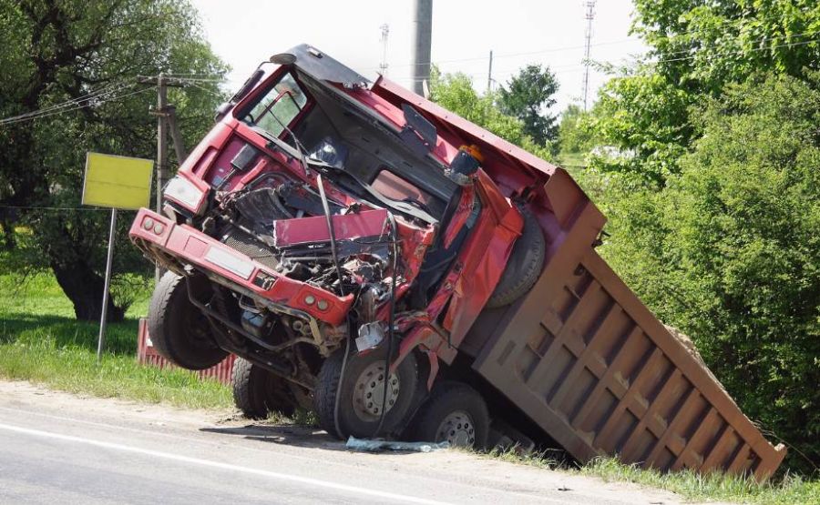 Why Trusted Legal Support Is a Must for Truck Crash Victims